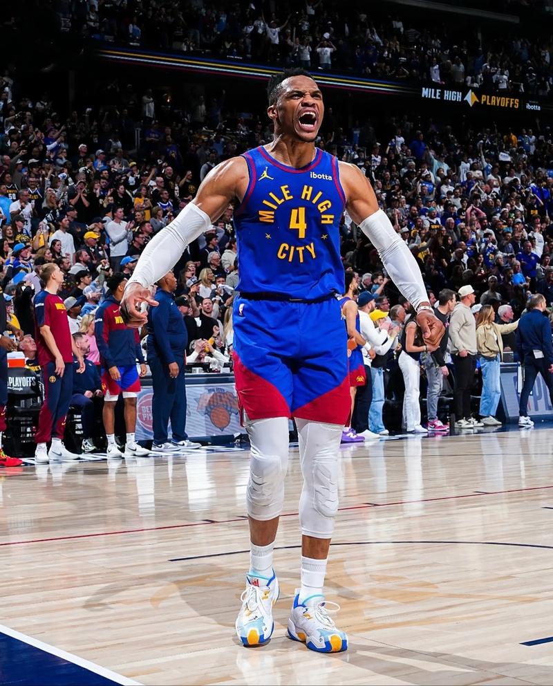 足球巴萨锋线双子星状态火热，联手贡献20球