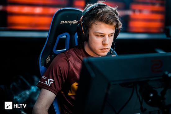 的三角支点 的三角支点